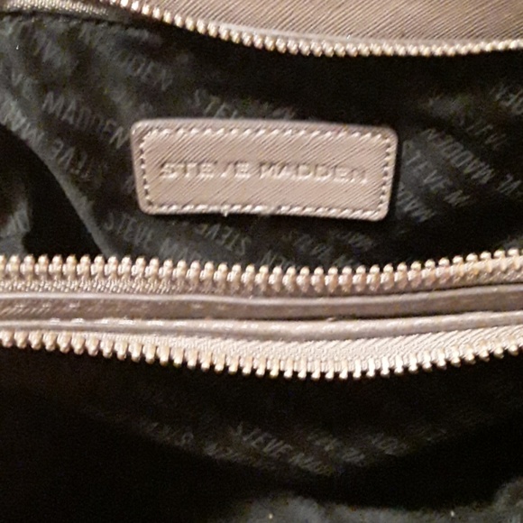 Steve Madden purse. - Picture 5 of 5
